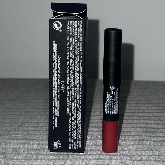 Nars Velvet Matte Lip Pencil - Famous Red. - Picture 3 of 3